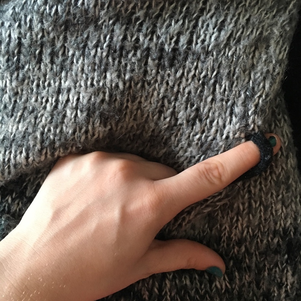 Sweater - Picture 4 of 5